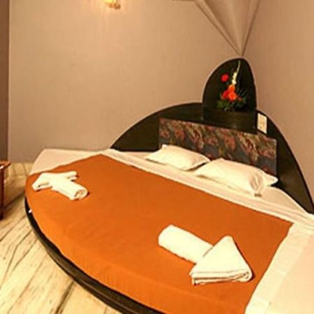 Hotel Neetas International Shirdi Exterior photo